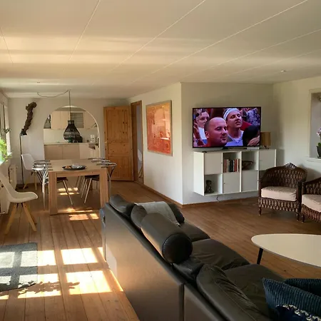 Kysthus - Peaceful Country Retreat On Bornholm בית נופש